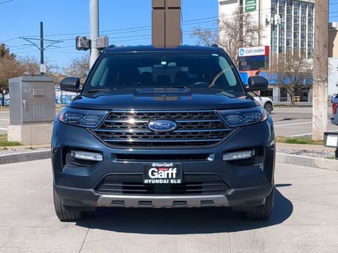 Used 2022 Ford Explorer XLT w/ Equipment Group 202A image 11