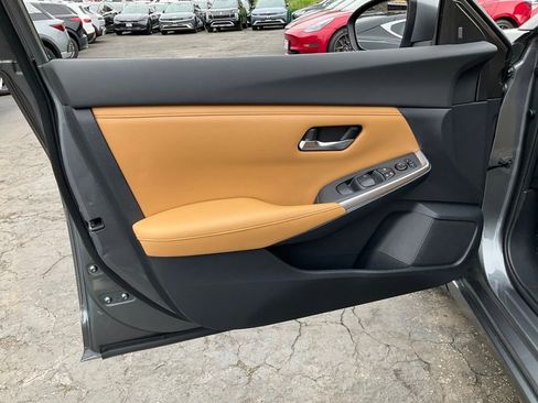 Used 2020 Nissan Sentra SV w/ SV Premium Package image 22