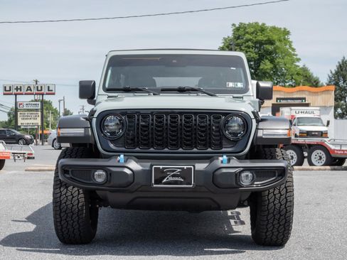 Used 2024 Jeep Wrangler Unlimited AWD/4WD image 6