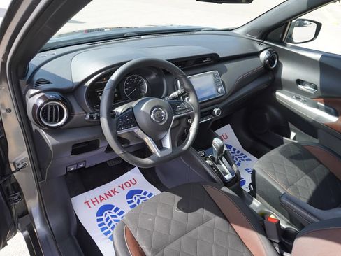 Used 2020 Nissan Kicks SR FWD image 24