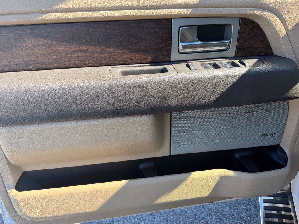 Used 2014 Ford F150 Lariat w/ Equipment Group 502A Luxury AWD/4WD image 21