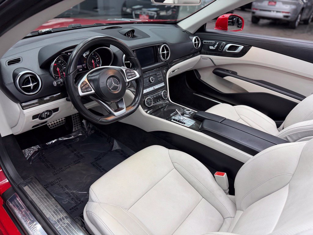 Used 2017 Mercedes-Benz SL 550 w/ Driver Assistance Package image 35