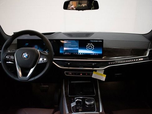 New 2026 BMW X5 xDrive40i w/ Climate Comfort Package image 11
