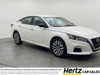 Used 2025 Nissan Altima 2.5 SV video 1