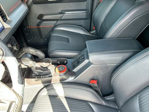 Used 2024 Ford Bronco Raptor AWD/4WD image 28