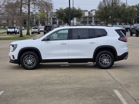 Used 2025 GMC Acadia Elevation image 5