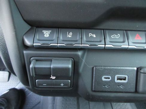 New 2026 Chevrolet Silverado 3500 W/T AWD/4WD image 30