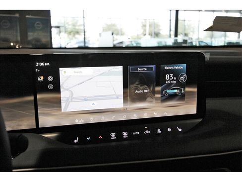 New 2026 Nissan Leaf Platinum+ w/ Cargo Package (Platinum+) image 24