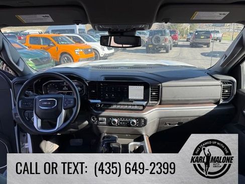 Used 2023 GMC Sierra 1500 SLT w/ SLT Convenience Package AWD/4WD image 32