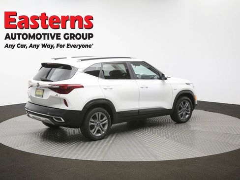 Used 2021 Kia Seltos S AWD/4WD image 40