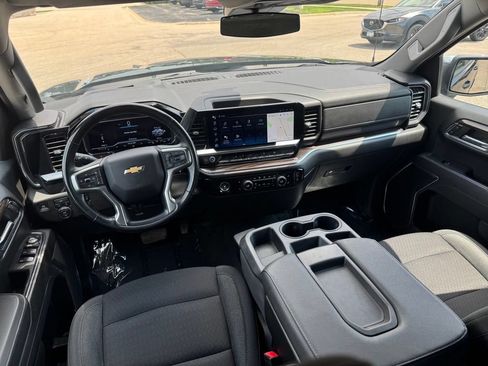 Used 2024 Chevrolet Silverado 1500 LT w/ Protection Package AWD/4WD image 5