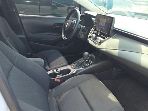 Used 2023 Toyota Corolla LE FWD image 7
