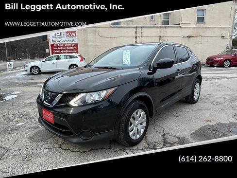 Used 2018 Nissan Rogue Sport S image 1