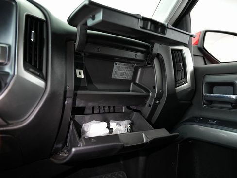 Used 2019 Chevrolet Silverado 1500 LT image 41