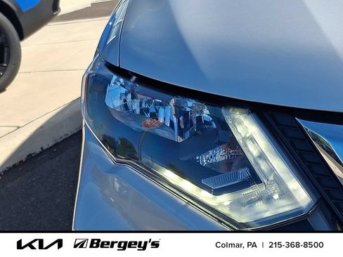 Used 2020 Nissan Rogue SL AWD/4WD image 11