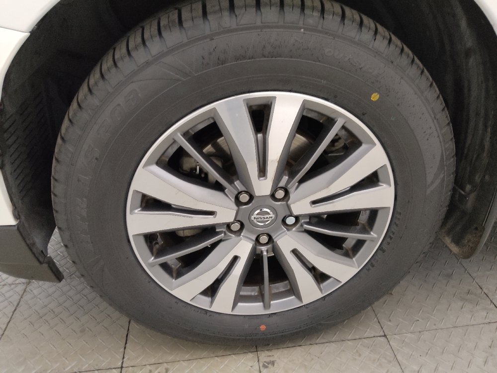 Used 2020 Nissan Pathfinder S FWD image 31