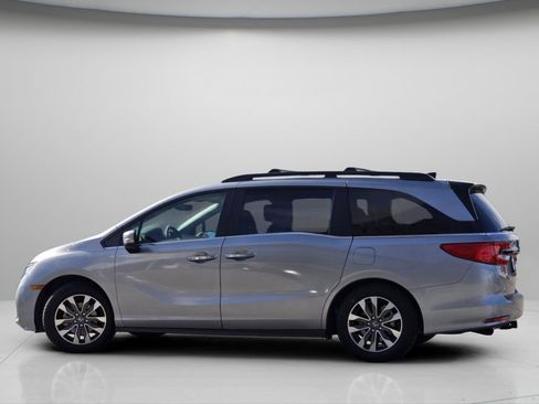 Used 2023 Honda Odyssey EX-L image 19