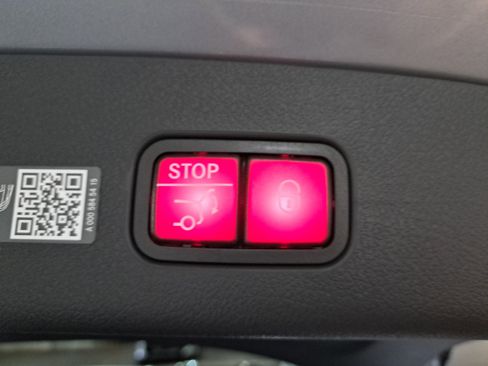 New 2026 Mercedes-Benz GLC 300 4MATIC image 13