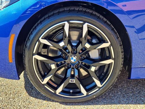 Used 2026 BMW 330i Sedan w/ M Sport Package RWD image 11