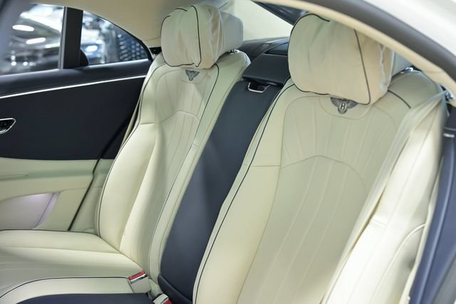 Used 2024 Bentley Flying Spur V8 AWD/4WD image 31
