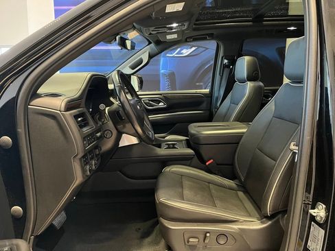 Used 2022 Chevrolet Tahoe Premier w/ Premium Package AWD/4WD image 2