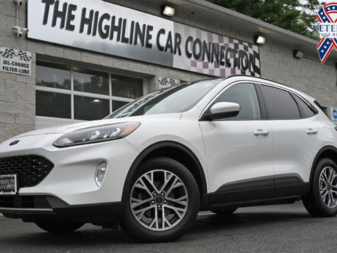 Used 2021 Ford Escape SEL w/ Class II Trailer Tow Package AWD/4WD image 1