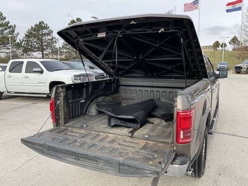 Used 2016 Ford F150 Lariat image 6