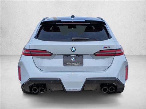 New 2026 BMW M5 Touring AWD/4WD image 7