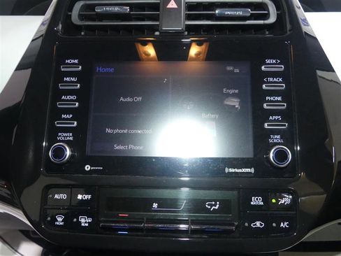 Used 2022 Toyota Prius LE image 37