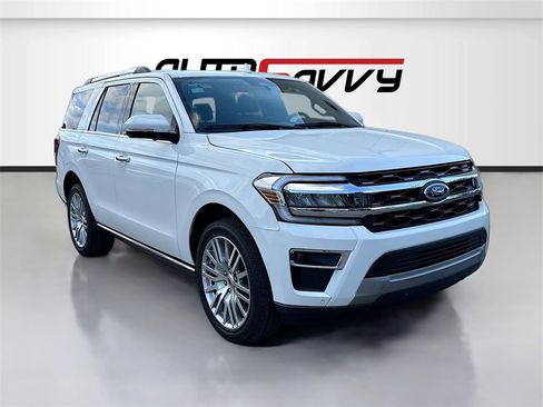 Used 2024 Ford Expedition Limited image 1