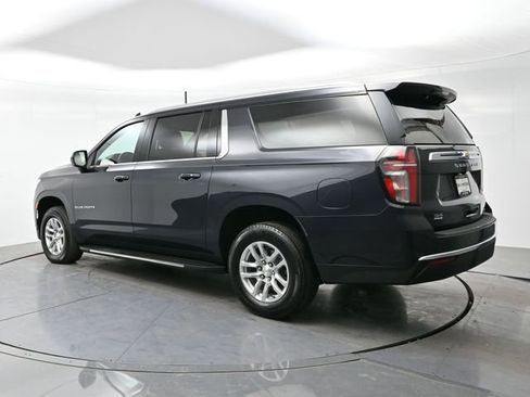 Used 2024 Chevrolet Suburban LT image 5