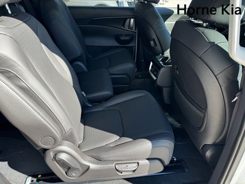 New 2026 Kia Carnival SX Prestige image 21