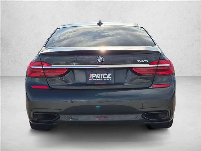 Used 2017 BMW 740i RWD image 7