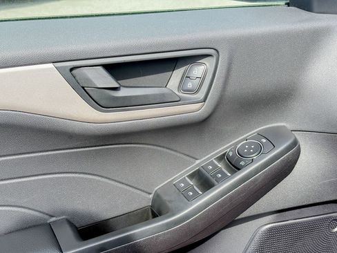 Used 2022 Ford Escape SE AWD/4WD image 18