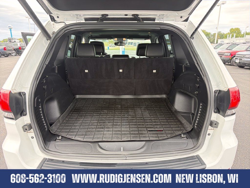 Used 2022 Jeep Grand Cherokee Laredo X AWD/4WD image 23