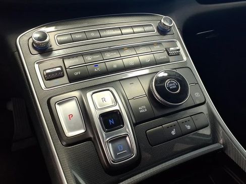 Used 2023 Hyundai Santa Fe SEL FWD image 18