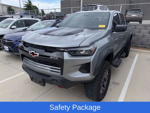 Used 2024 Chevrolet Colorado ZR2 w/ ZR2 Convenience Package III AWD/4WD image 2