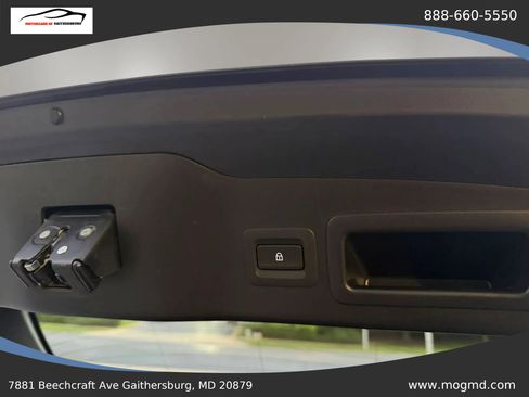 Used 2024 MAZDA MAZDA3 s FWD image 20