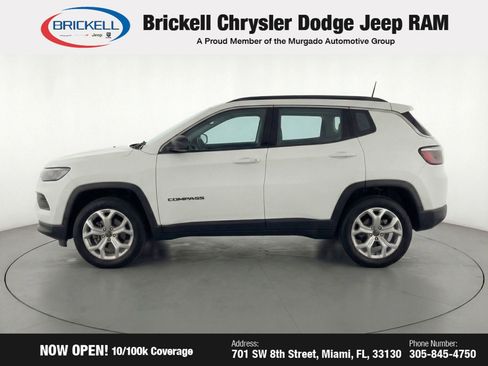 Used 2025 Jeep Compass Latitude image 46