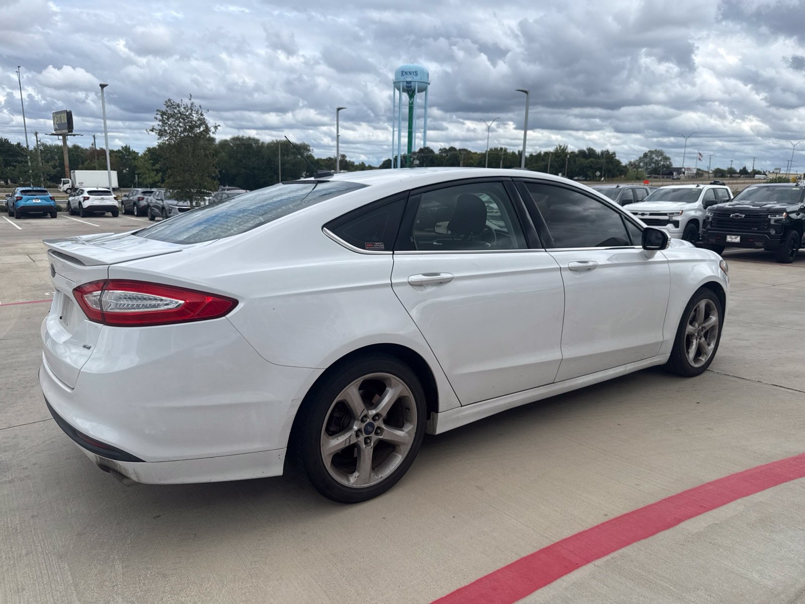 Used 2015 Ford Fusion SE w/ Equipment Group 201A FWD image 5