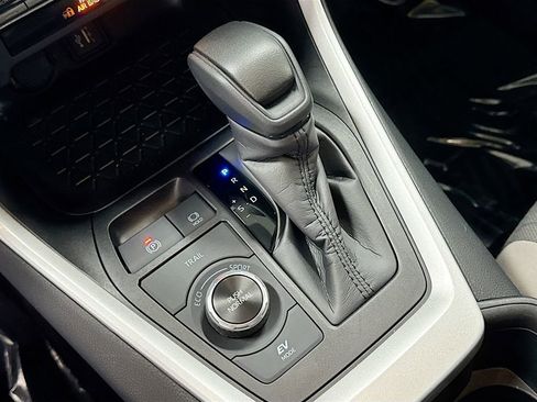 Used 2024 Toyota RAV4 XLE image 15