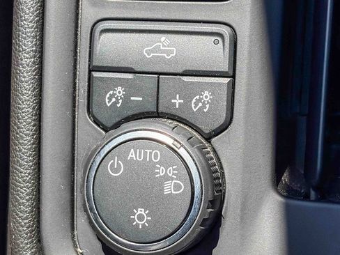 Used 2024 Chevrolet Silverado 1500 Custom image 50