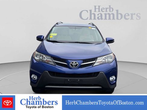 Used 2015 Toyota RAV4 XLE AWD/4WD image 2
