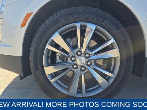Used 2025 Cadillac XT5 Premium Luxury image 10