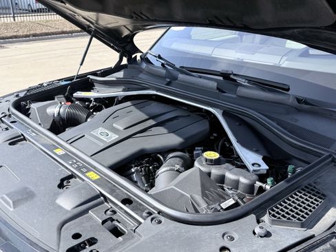 Used 2023 Land Rover Range Rover Long Wheelbase Autobiography image 28