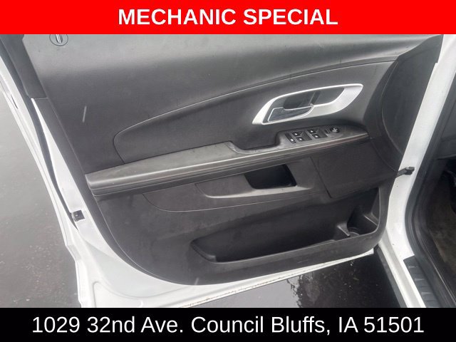 Used 2010 Chevrolet Equinox LT AWD/4WD image 16