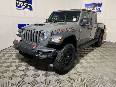 Used 2023 Jeep Gladiator Mojave w/ Cold Weather Group AWD/4WD image 11
