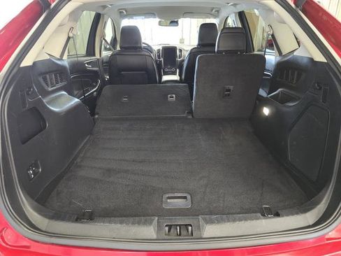 Used 2024 Ford Edge Titanium image 28