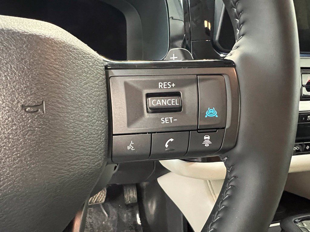 Used 2026 Nissan Pathfinder SL AWD/4WD image 21