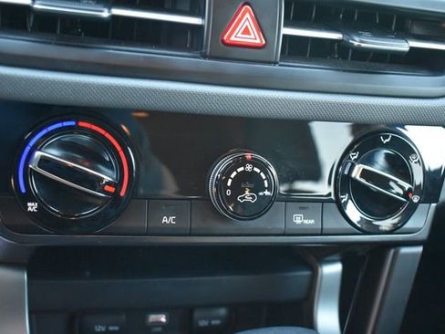 Used 2024 Kia Seltos LX image 26